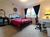 Stylish Furnished Room, Facing Beautiful Ivy Outdoors, Redwood City 2