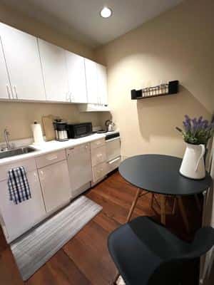 Lovely 4 Bedroom in Boston Beacon Hill 3