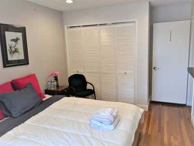 Mordern bedroom， near Apple，welcome long-term 欢迎长租 4