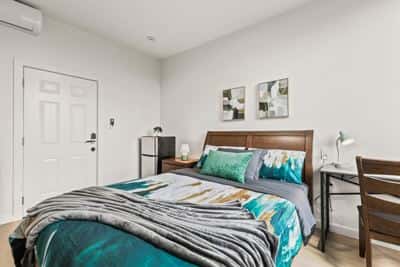 Dorm-Style Private Room | Shared Kitchen & Bath -6 8
