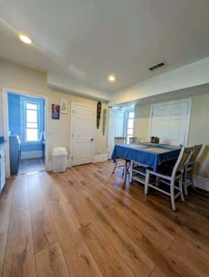 Sunny room on Third Floor for one person 3
