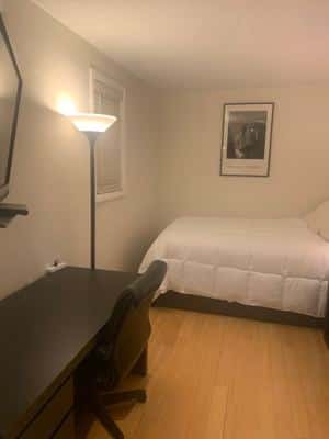 Beautiful in-law unit with large private bathroom 5