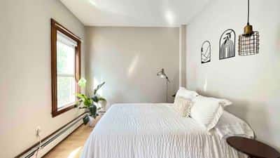 Airy Sunny Home. Large Space. Walk to Harvard 7