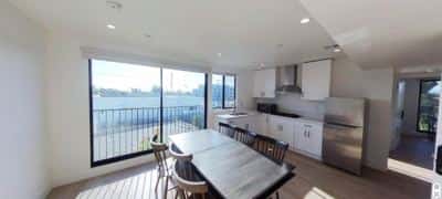 Top floor room with bath in 4B unit! Near USC E1 2