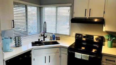 1 Bed / 1 Bath condo; garage, pool / private patio 7