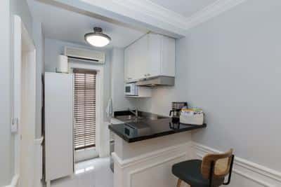 Beautiful Hollywood Studio- Steps to Melrose 2