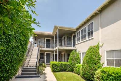Beautiful Hollywood Studio- Steps to Melrose 8