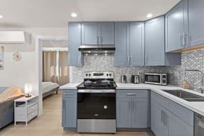 YieldMax (WA) | Guest House w Kitchen+HVAC+parking 6