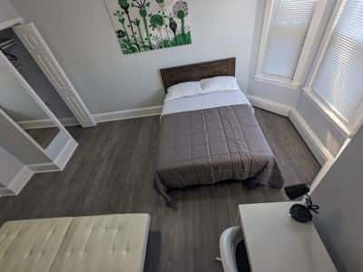 Private bedroom next to Assembly Row p3 7