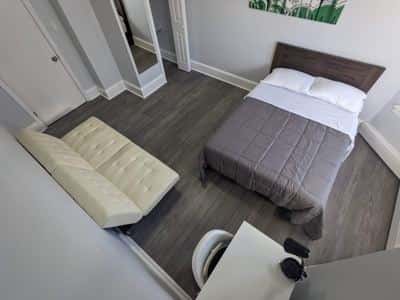 Private bedroom next to Assembly Row p3 4