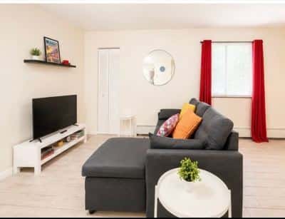 Close to the Subway-Big Studio-Free Parking 2