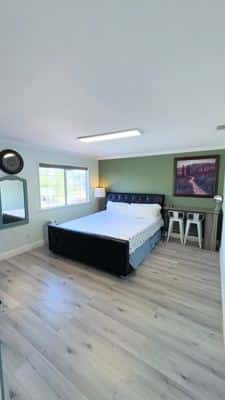 “Guest suite” room shared 2