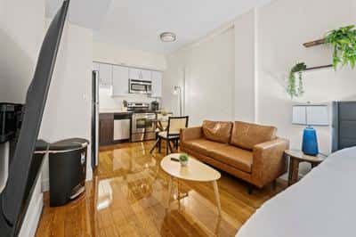 Studio in downtown crossing Boston 3937 6