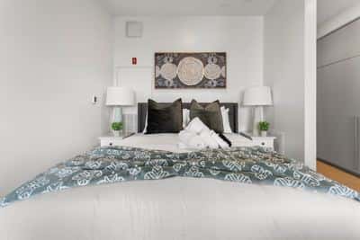 Luxury Studio Next to Broadway 3433 2