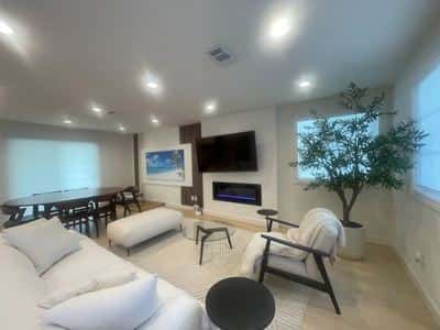 Newly remodeled private bedroom private bath @ SJ 6