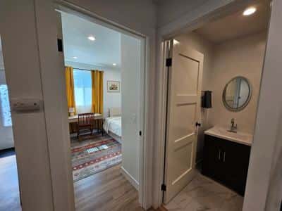 Modern Traveler Escape 2BR/ 1BA 8