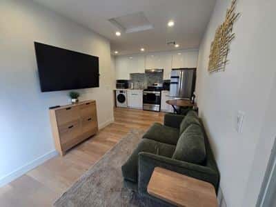 Modern Traveler Escape 2BR/ 1BA 3