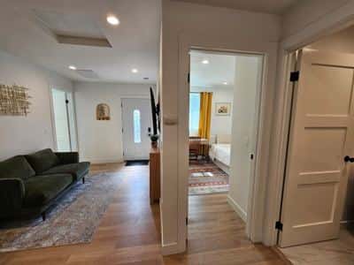 Modern Traveler Escape 2BR/ 1BA 7