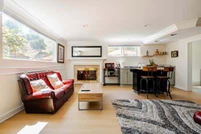 Quiet one bedroom on mountain of Woodland Hills 2