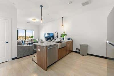 Luxury 1BR near Boston 9715 3