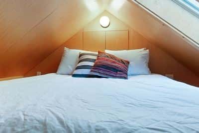 Private cabin with hillside views 4