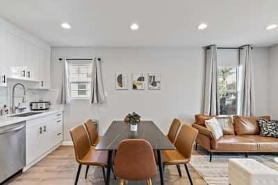 Jane's Home (AL) | Downtown Private Room w HVAC 3 4