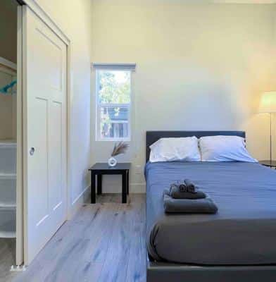 Spacious 3 Beds & 2 Baths House@ Roosevelt Park 8