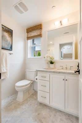 Spacious Private Room with Workspace in Fremont 5
