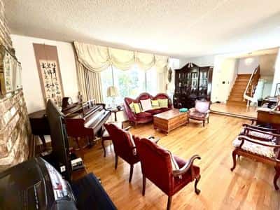 Grand Suite & Den | Private Entrance, Soaking Tub 1