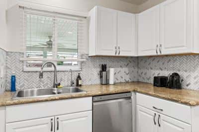 Jane's Home (SN) | 2B1B Home @ Convenient Location 5