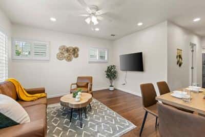 Jane's Home (SN) | 2B1B Home @ Convenient Location 4