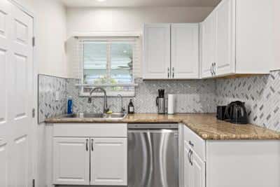 Jane's Home (SN) | 2B1B Home @ Convenient Location 8