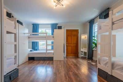 Clean Shared Room for Male in Central Hollywood 1D 5