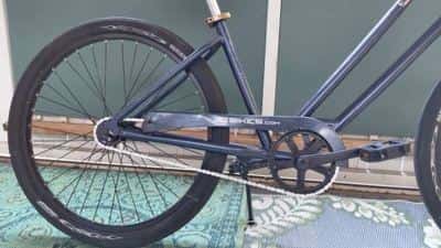 BEACH CRUISER BIKE- SUPER CONDITION- TUNED UP- READY TO RIDE! 2