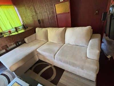 Sofa / Couch With Reversible Chaise 5