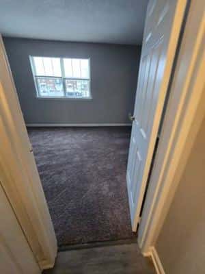 ROOM FOR RENT AT HAMILTON 1