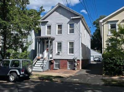 East Rock Apartment, Cozy 1-Bedroom 2