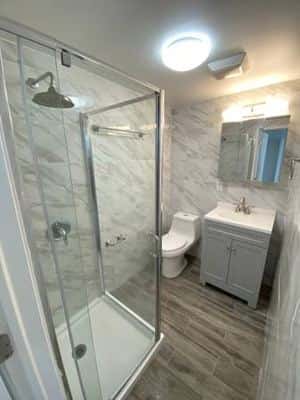 Avbl 8/1! Open, sunny, cozy studio downtown, utilities included! 5