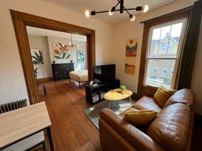 Avbl 8/1! Fully furnished, sunny, 1BR East Rock, utilities included! 8