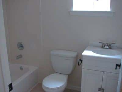 Sunny Apartment Near SJSU, A/C, Laundry, On Site Parking 6