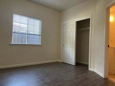 Sunny Apartment Near SJSU, A/C, Laundry, On Site Parking 3