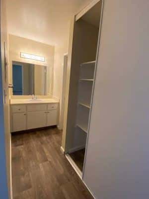 Bright & Beautiful One Bedroom Available! Utilities Included! 3