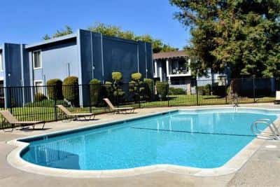 Bright & Beautiful One Bedroom Available! Utilities Included! 7