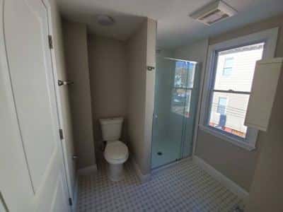 Private Room, Furnished, All Utilities & Cleaning Service included 8