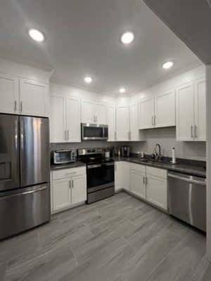 Back Bay. Newly Renovated, Front Facing Marlborough St. between E & F. 1