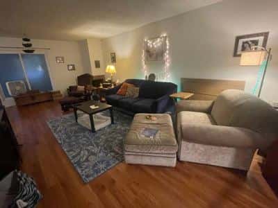 Spacious Private Room with Dedicated Parking 6