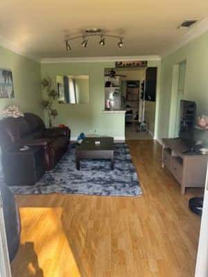 Bedroom with shared bath for rent 2