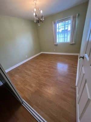 Bedroom with shared bath for rent 5