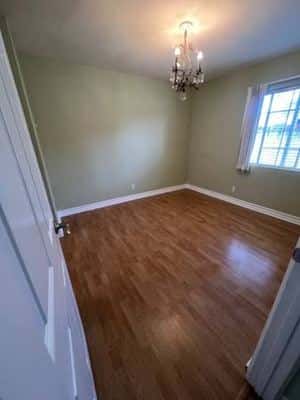 Bedroom with shared bath for rent 6