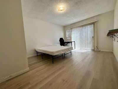 Furnished studio near UCLA for rent 1